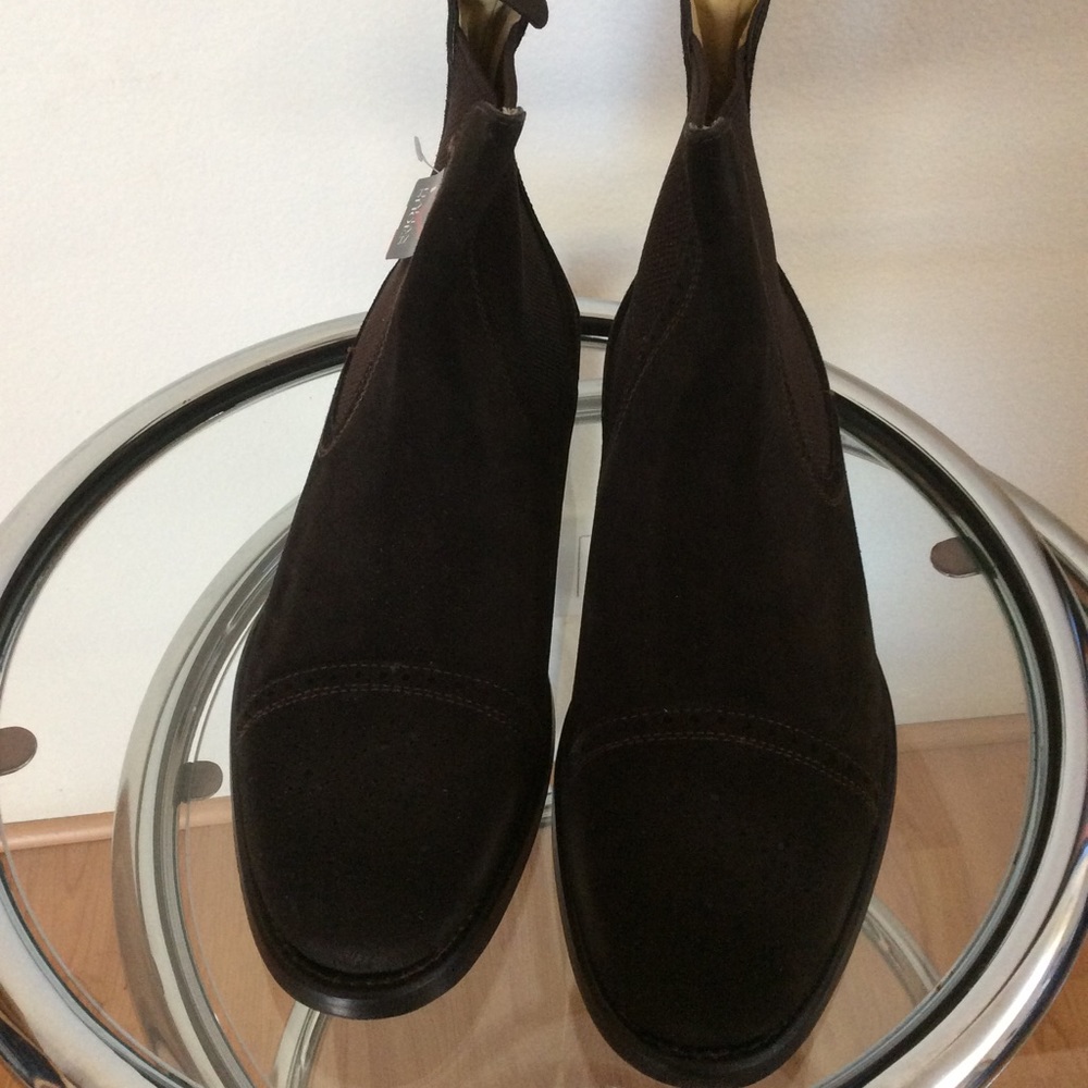 Brown suede Chelsea ankle all leather boot